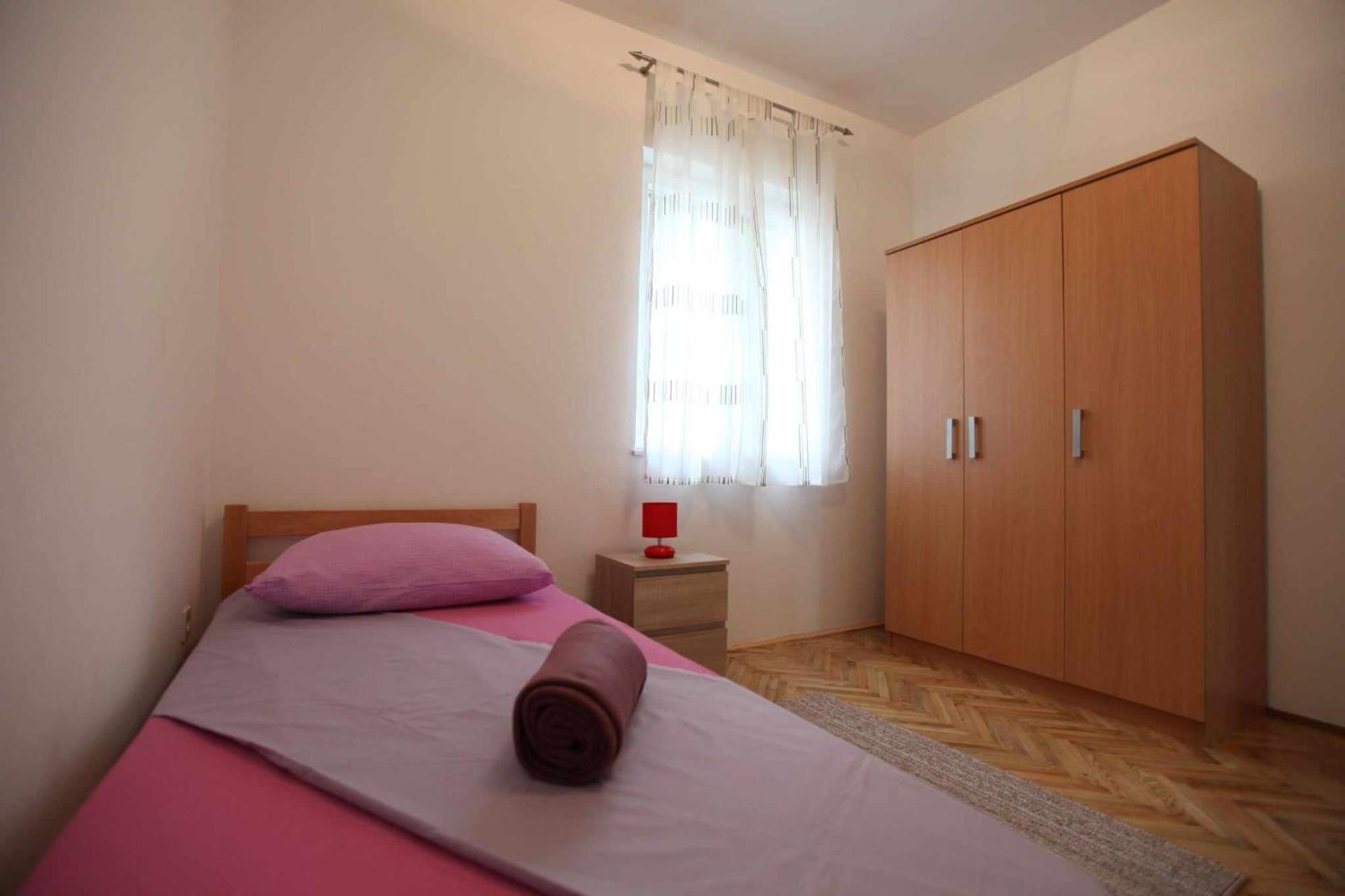 Apartmani Ivana Трогир Экстерьер фото