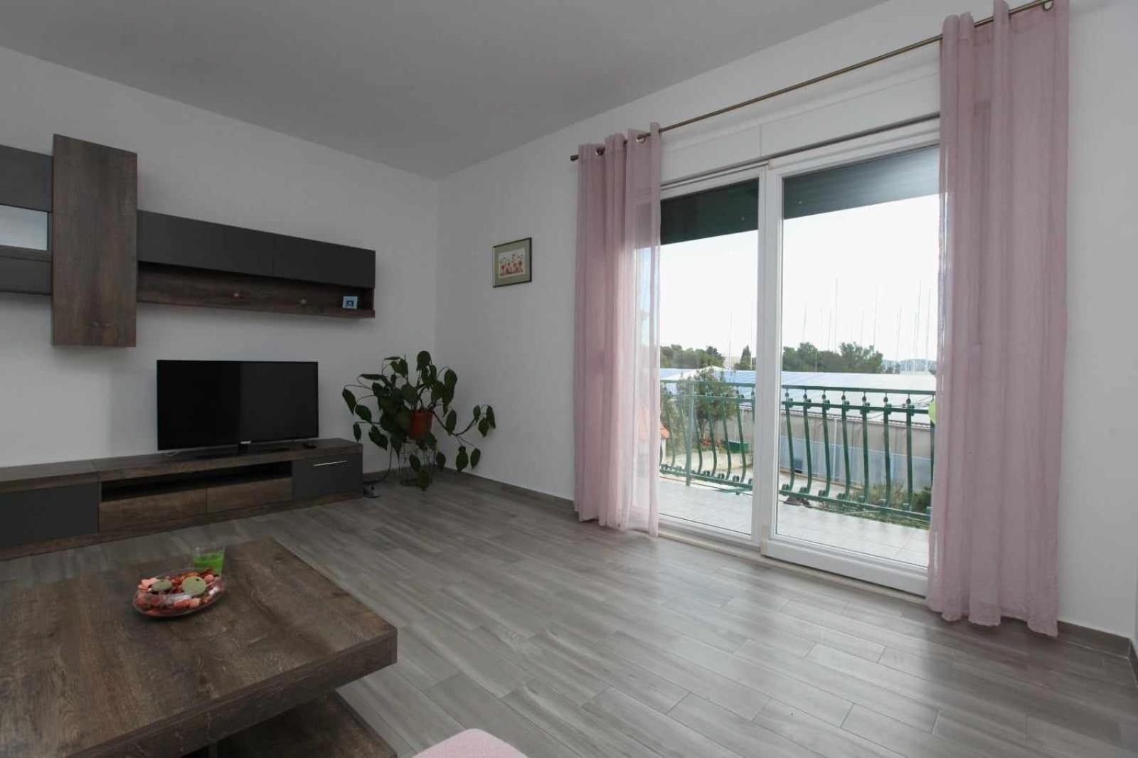 Apartmani Ivana Трогир Экстерьер фото
